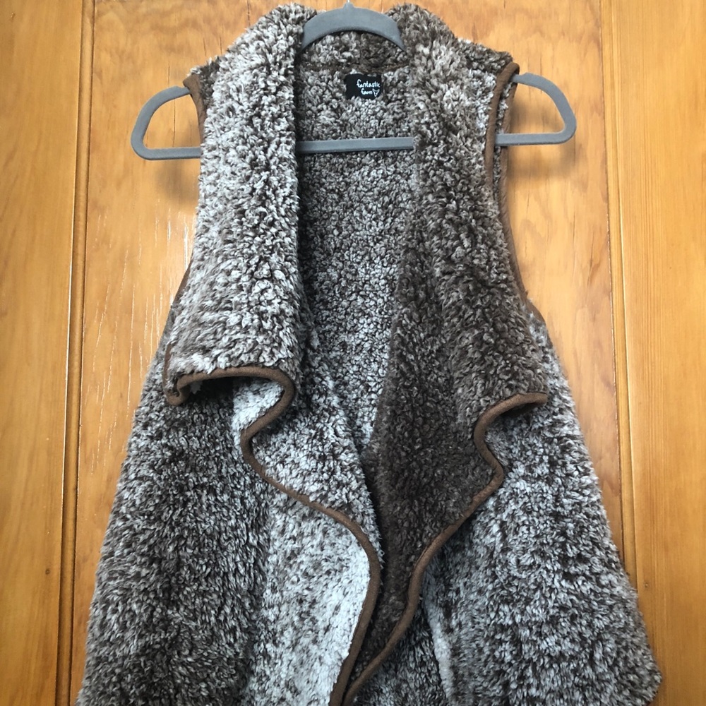 Women’s Sherpa vest